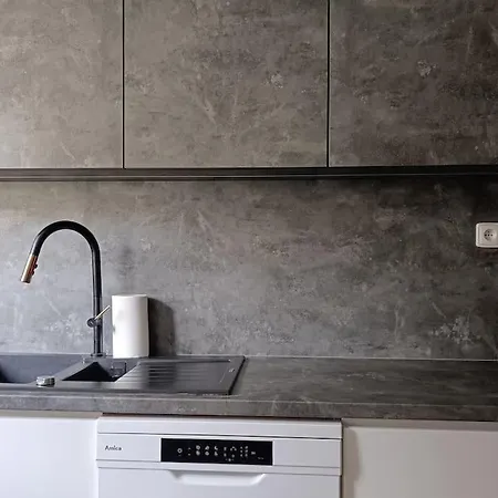 Apartment Mestsky - Flat & 24h Self Check-in & 62m2 & Free Parking *