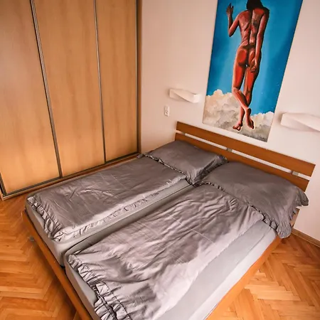 Apartment Mestsky - Flat & 24h Self Check-in & 62m2 & Free Parking