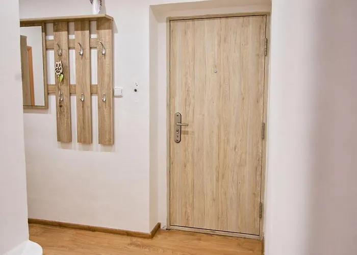 Mestsky - Flat & 24h Self Check-in & 62m2 & Free Parking 아파트