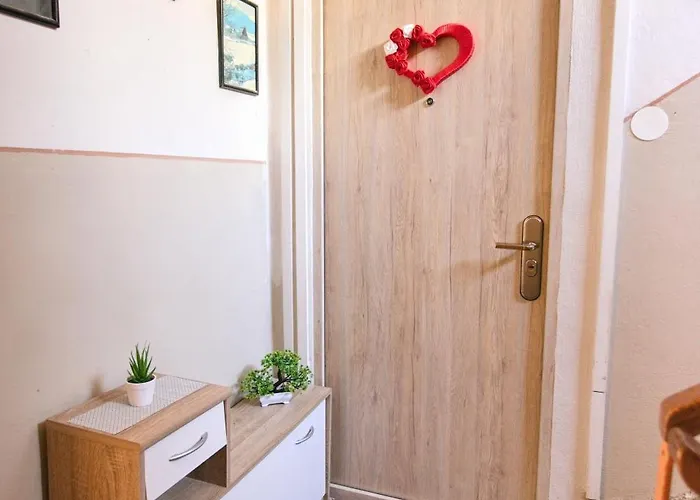 아파트 Mestsky - Flat & 24h Self Check-in & 62m2 & Free Parking *