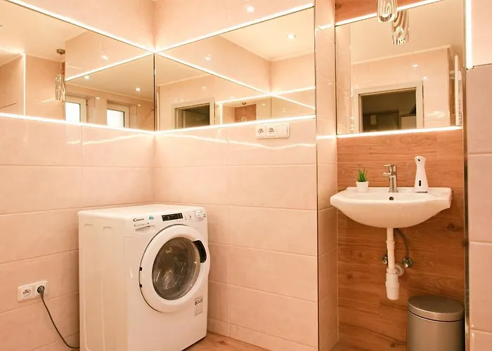 아파트 Mestsky - Flat & 24h Self Check-in & 62m2 & Free Parking *